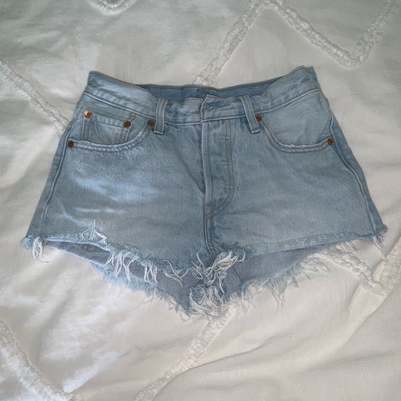 Levis High Rise 501 Jean Shorts - Picture 1 of 3